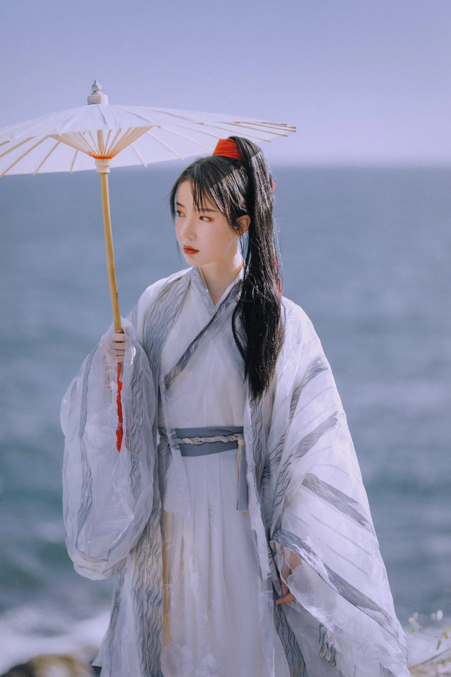 [YITUYU艺图语]2021.09.11 她是一个剑客 许忆 [26P]插图2